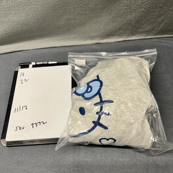 Hello Kitty x Forever 21 Hoodie Girls 11 / 12 Gray Full Zip Jacket - Picture 7 of 7